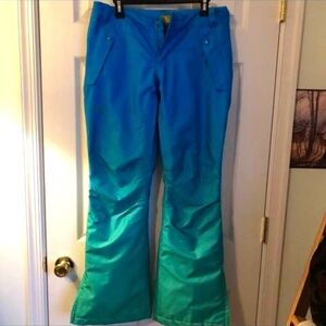 Under Armor snowboarding/ski pants